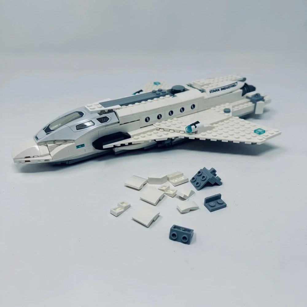 LEGO Marvel Stark Jet Aircraft Unisex White Stark Industries 76130 Incomplete